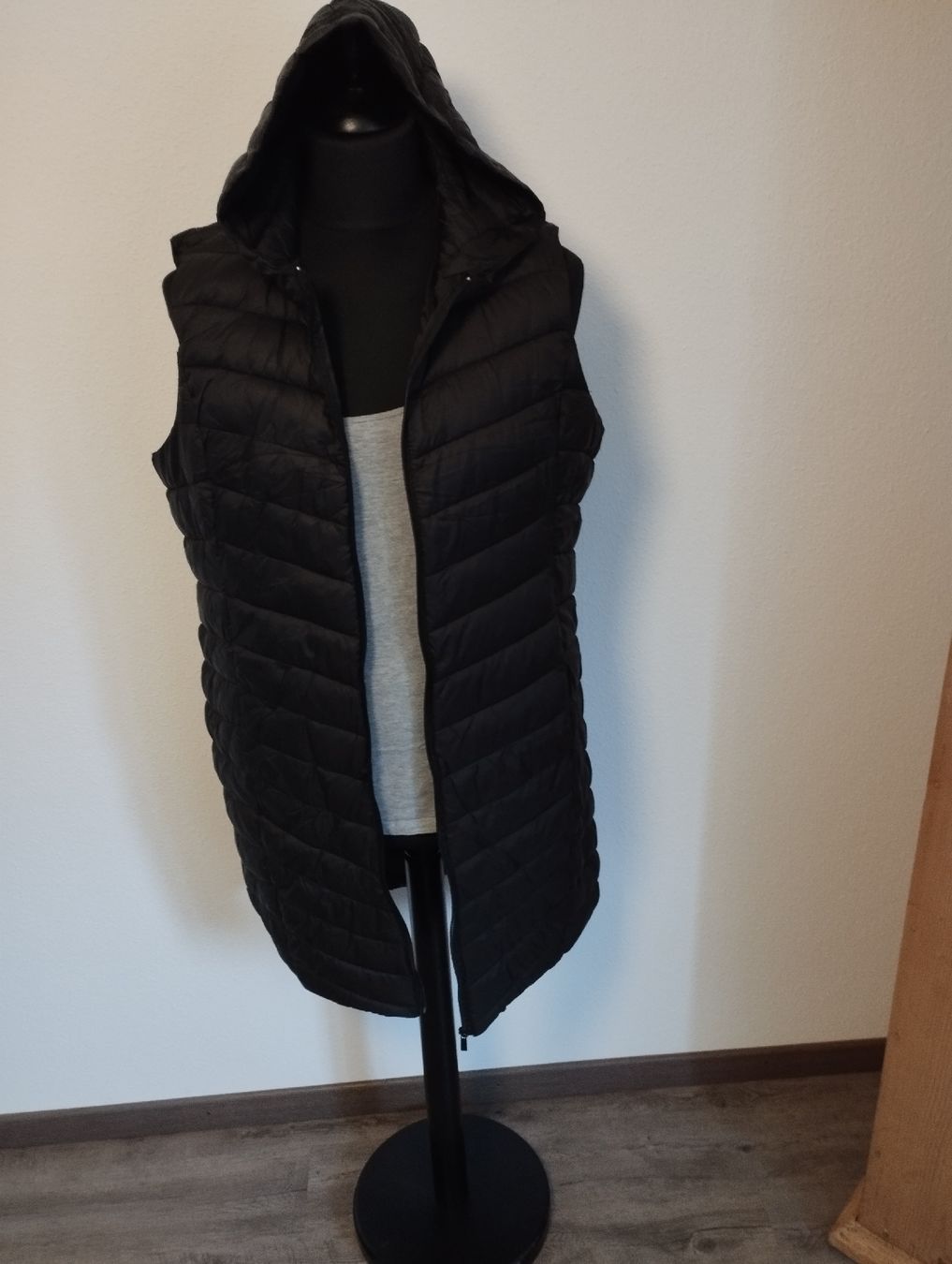 Gilet & Giacche senza maniche: Long Gilet / Weste XL, schwarz – Usato da Neu St. Johann venduto da seerose63