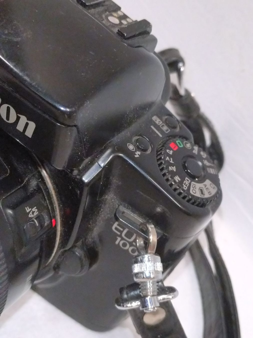 Canon Fotocamera: Canon EOS 100 Argentique + 28-80mm ultrasonic Working – Usato da Farvagny-le-Grand venduto da LaCaverne 2