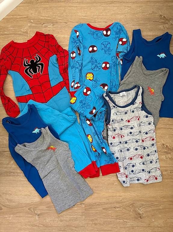 Lotti & Set di vestiti: 50St. Sommer Kids Pack Gr.110-116 – Usato da Zürich venduto da Stanlm 4