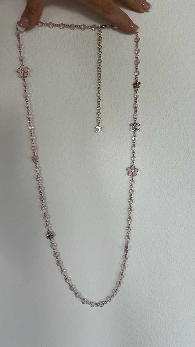 Chanel Colliers: Collier Chanel fleurs roses perles – D'occasion à Arzier-Le Muids par kaczuszka 6
