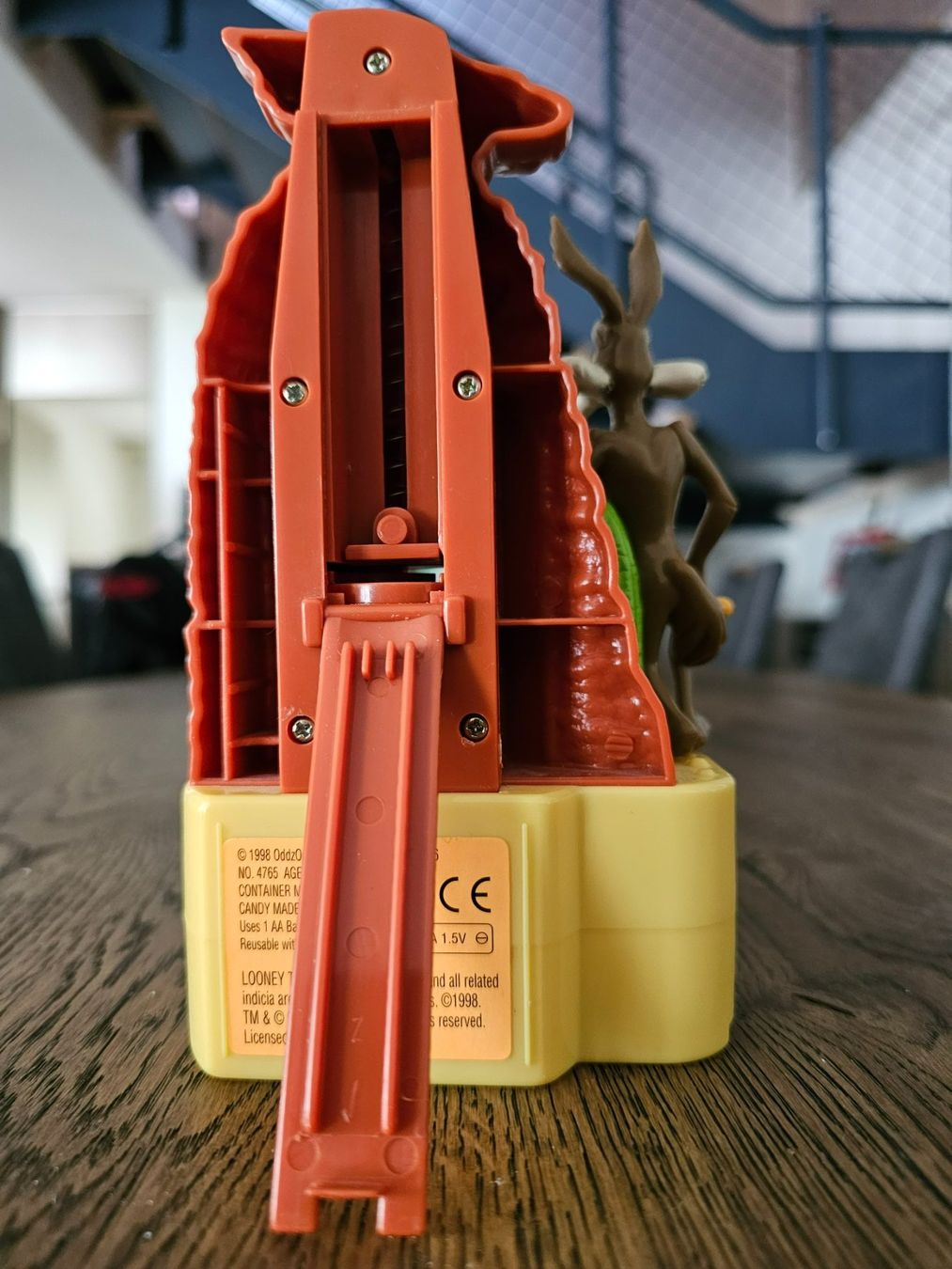 Pez Figuren: PEZ-Spender - Wile E. Coyote - Candy Hander (1998) – Gebraucht aus Dübendorf von  9