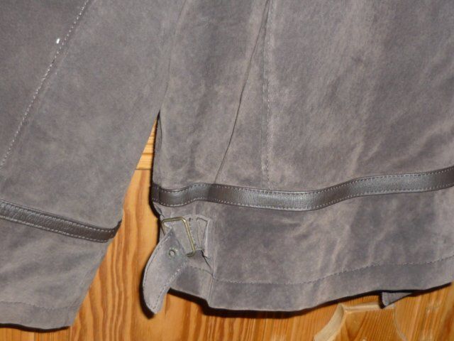 Giacche: JACKE  GR. 54 LEDER 3-4 MAL GETR. – Usato da St.Gallen venduto da Anso 4