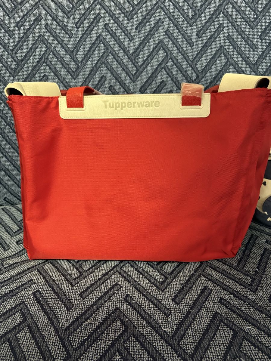 Borse: Borsa PicNic Tupperware – Nuovo (secondo la descrizione) da Novazzano venduto da jen_hx8j