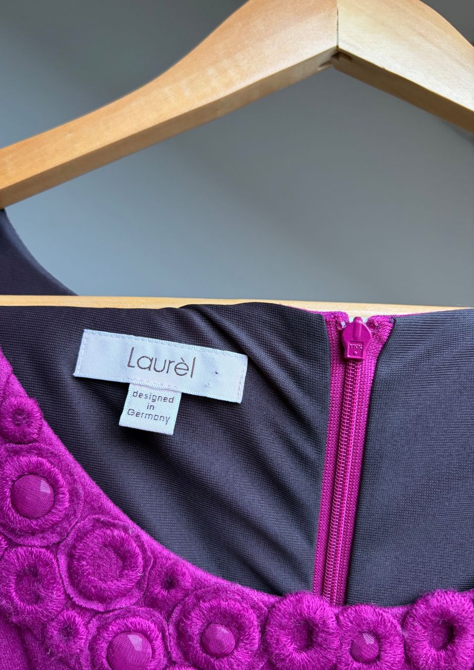 Escada Kleider: Laurél by Escada Wolle Kleid Gr.36 – Gebraucht aus Unterägeri von Jutka_04 1