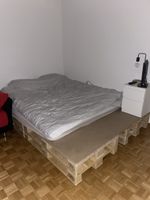 Lit double en palette avec matelas 
