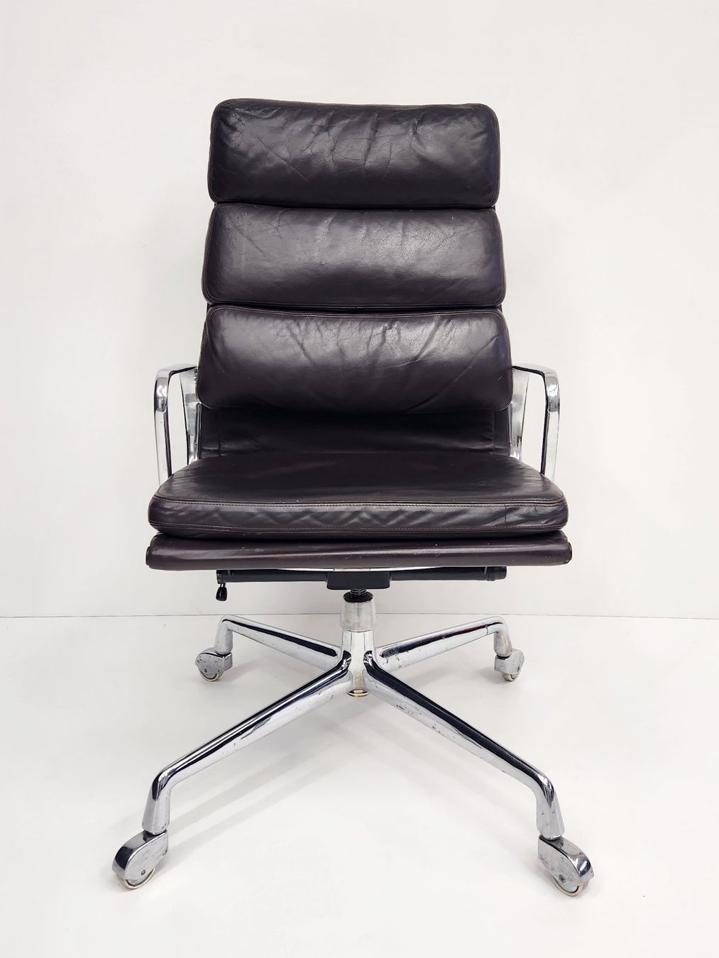 Herman Miller Sedie: Designklassiker Herman Miller Eames Soft Pad EA219 – Usato da Bad Zurzach venduto da QLASSIQ 2