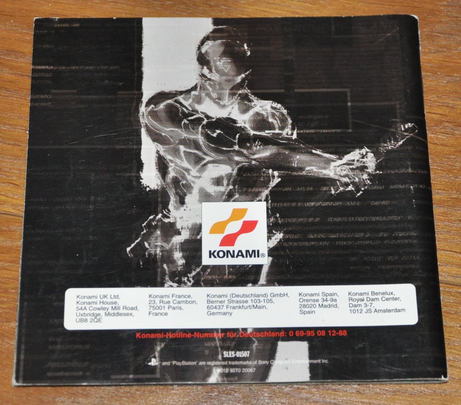 Sony Giochi: Metal Gear Solid Spielanleitung (PS1) – Usato da Gelterkinden venduto da Ltsmash 1