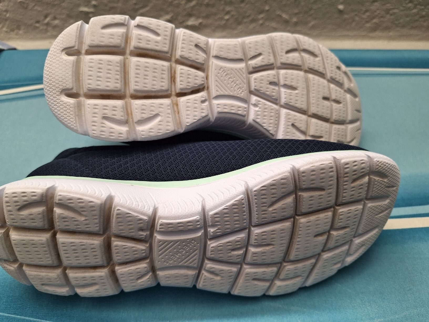 Skechers Scarpe da donna: Skechers, Grösse 39 – Usato da Niederglatt ZH venduto da Bobsli 3