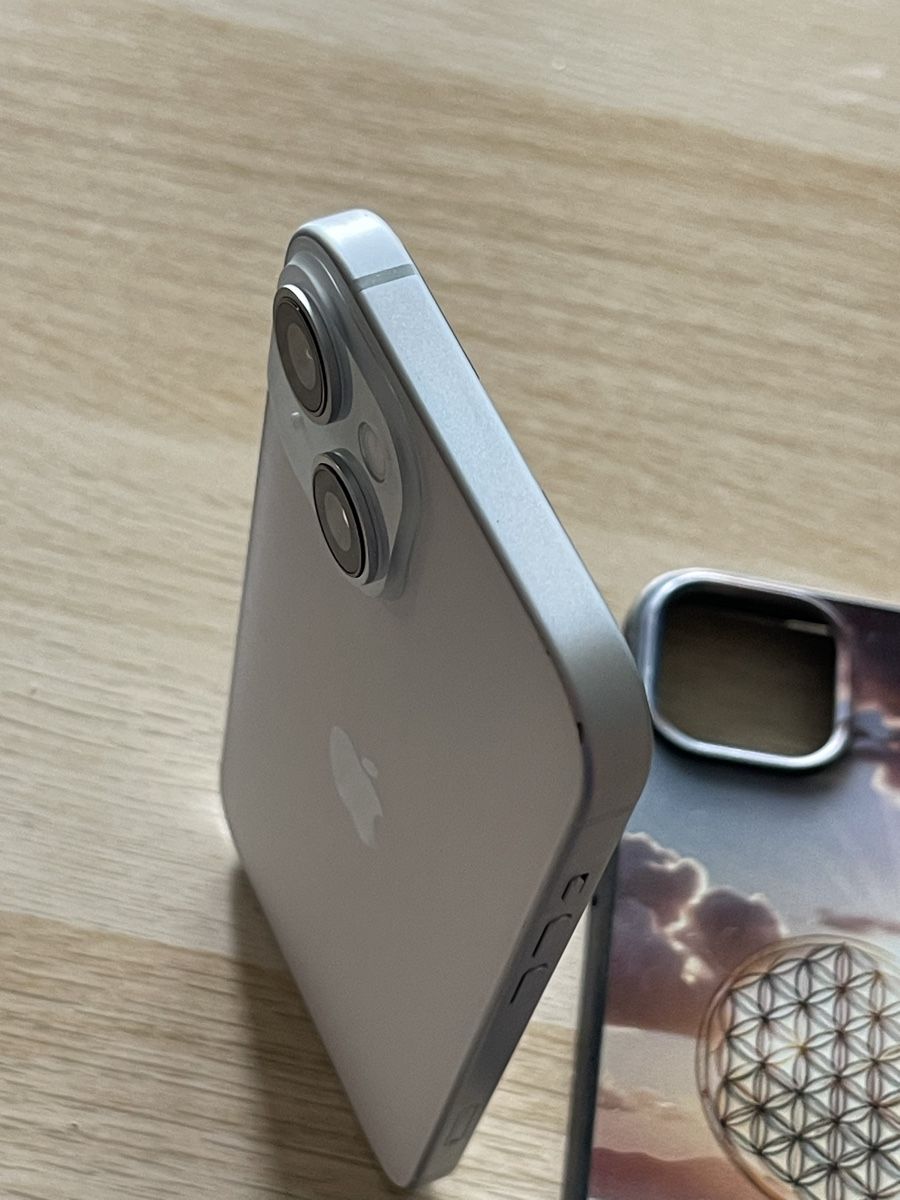 Apple Telefoni cellulari / Smartphones: IPhone 15 128gb Akku 91% – Usato da Biel/Bienne venduto da ham_wf9n 2