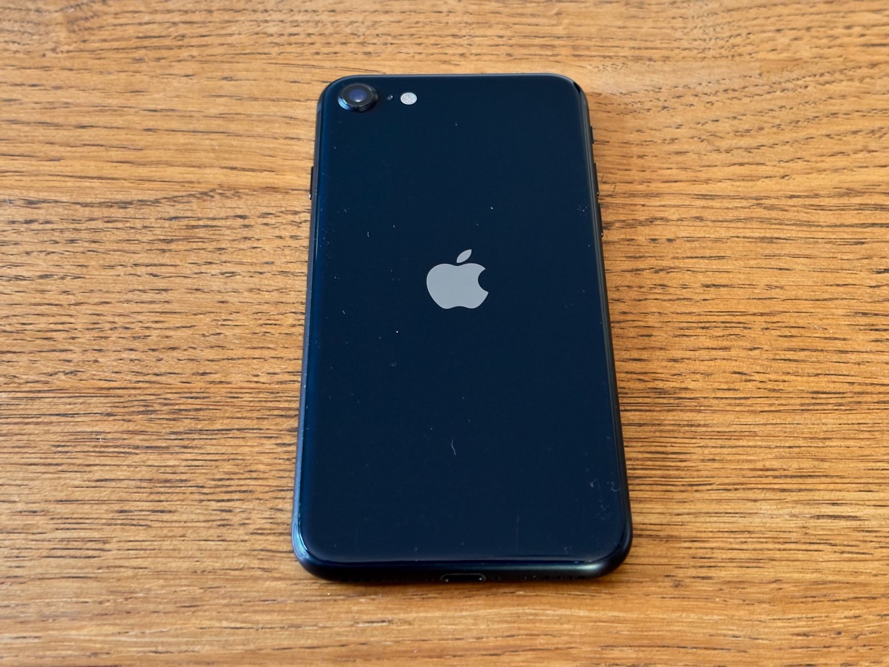 Apple Portables: iPhone SE 3. Generation – D'occasion à Würenlingen par Patschua 2