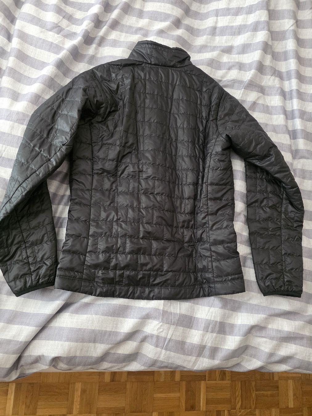 Patagonia Giacche: Veste Patagonia noire – Usato da Bulle venduto da Christophe1080 1