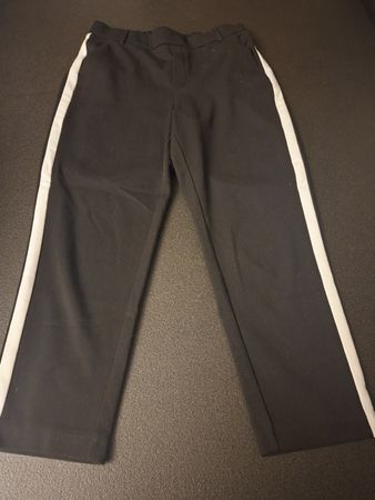 Zara Trafaluc Hose schwarz mit Seitenstreifen Grösse S