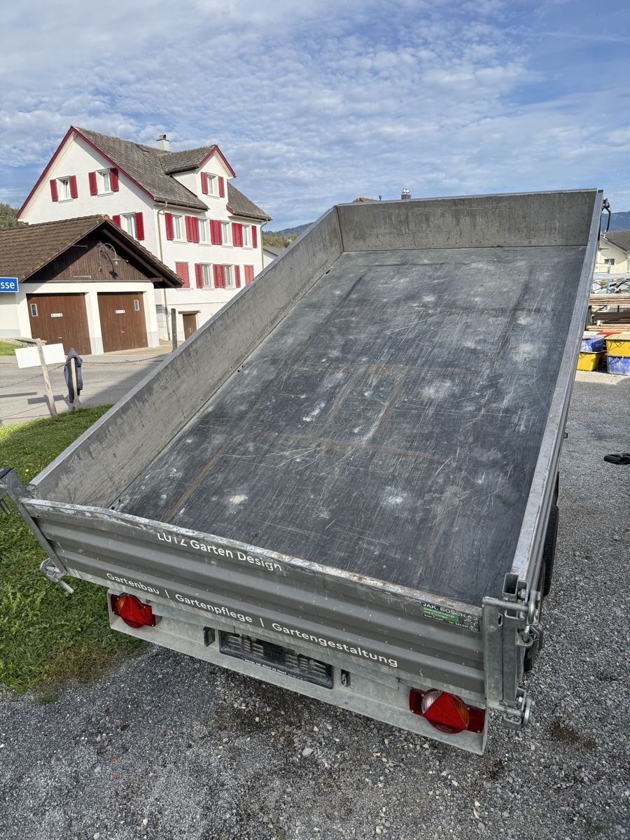 Humbaur Anhänger: Humbauer 3.5t 3-Seitenkippeb – Gebraucht aus Uznach von lut_rnx5 3