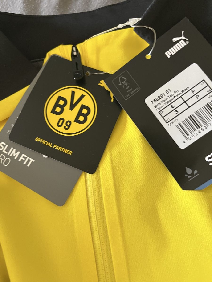 Giacche: Jacket borrusia Dortmund  – Nuovo e nell'imballaggio originale da Chambésy venduto da Louwall_football 2