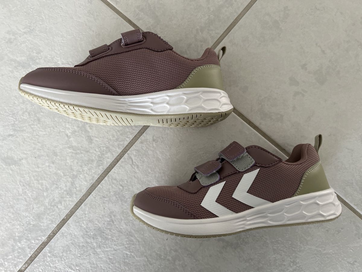 Scarpe per ragazze: Turnschuhe Gr 34 NEU – Nuovo (secondo la descrizione) da Lostorf venduto da Venice16