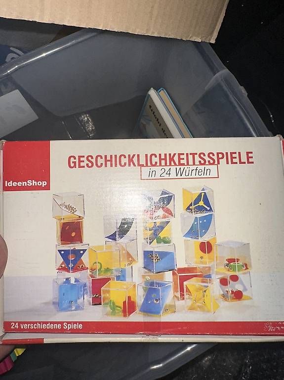 Giochi: Geschicklichkeitsspiel mit 24 Würfeln – Usato da Dübendorf venduto da ser_v5wy