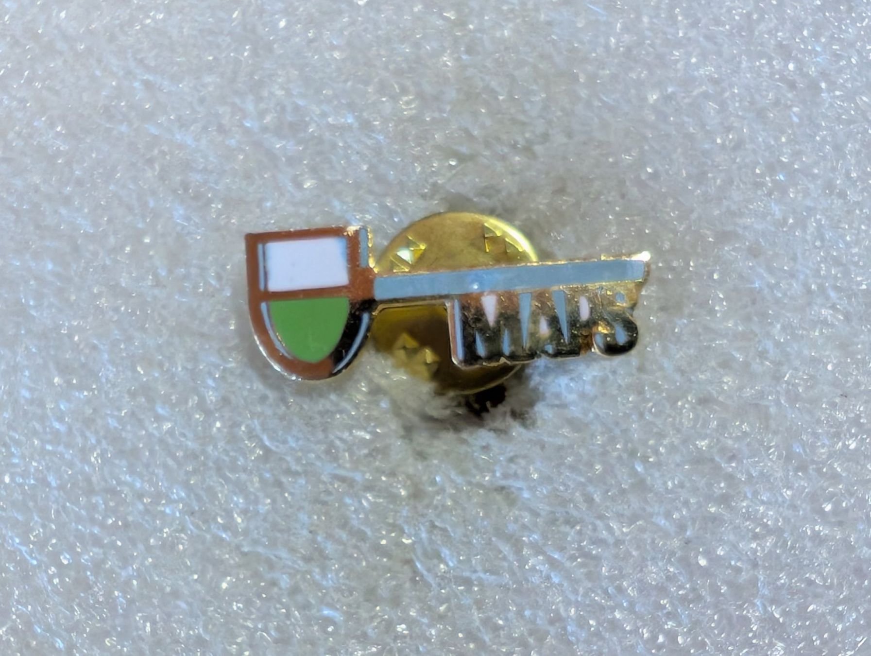 Placchette & Badge: Ansteckpin 221: Waadt Maps – Usato da Oppligen venduto da Pin-Fall-Shop