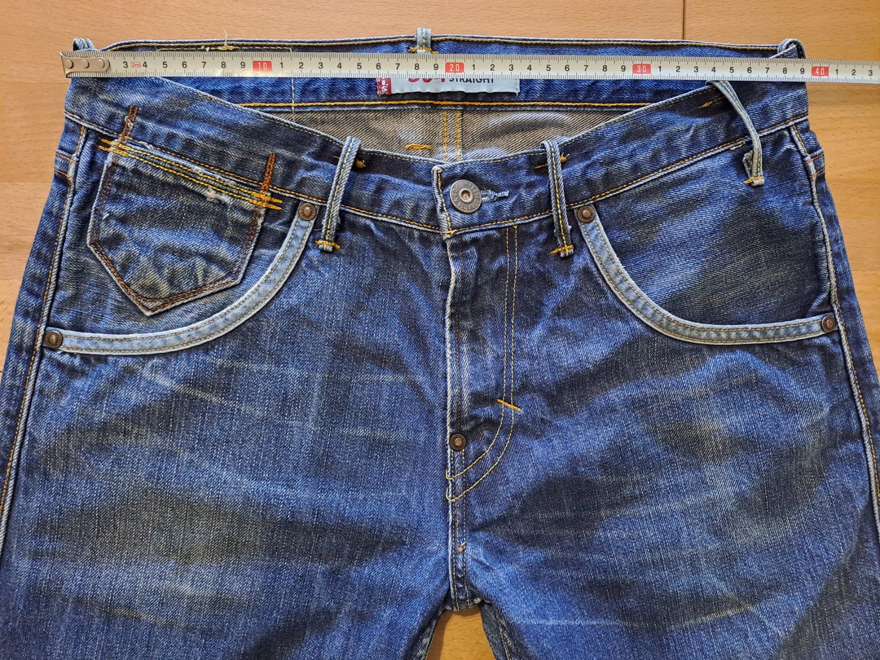 Levi's Jeans: Levis 504 straight W30 L32 – Nuovo (secondo la descrizione) da Meyrin venduto da dijin 4