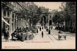AK Zürich, Bahnhofstrasse mit Bahnhof und Marktständen