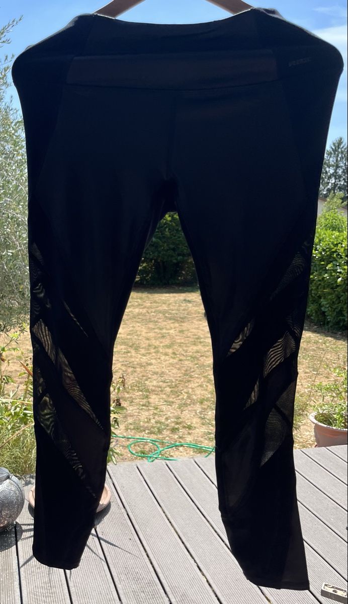 Leggings: Legging fitness – Gebraucht aus La Neuveville von VivreLibre