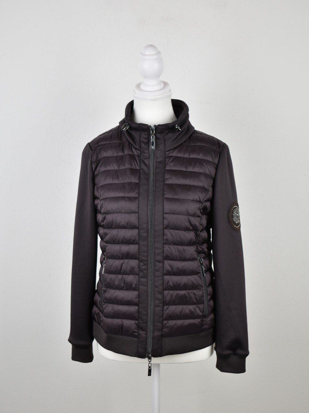 Monari Jacken: Monari Steppjacke Gr.36, braun – Gebraucht aus Nürensdorf von 2ND_STORY 1