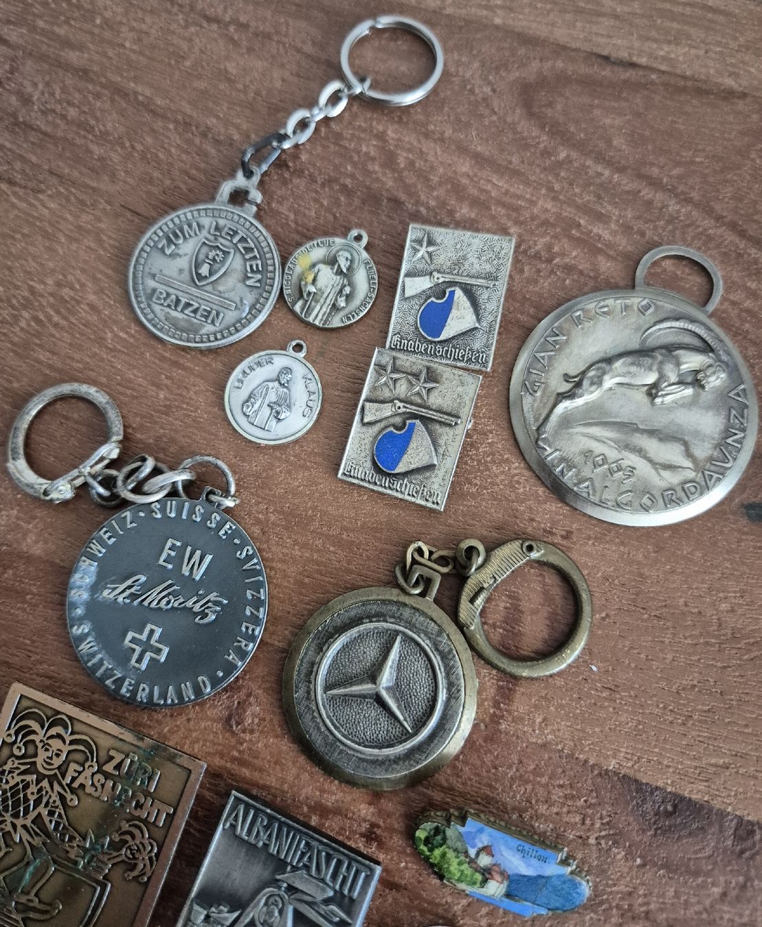 Anhänger: Vintage Pin & Anhängerlot – Gebraucht aus Zürich von Dalema13 4