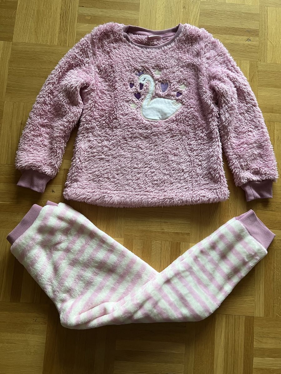 Pyjamas: Kinder Pyjama, Gr. 116 – D'occasion à Kilchberg ZH par Von_dutch