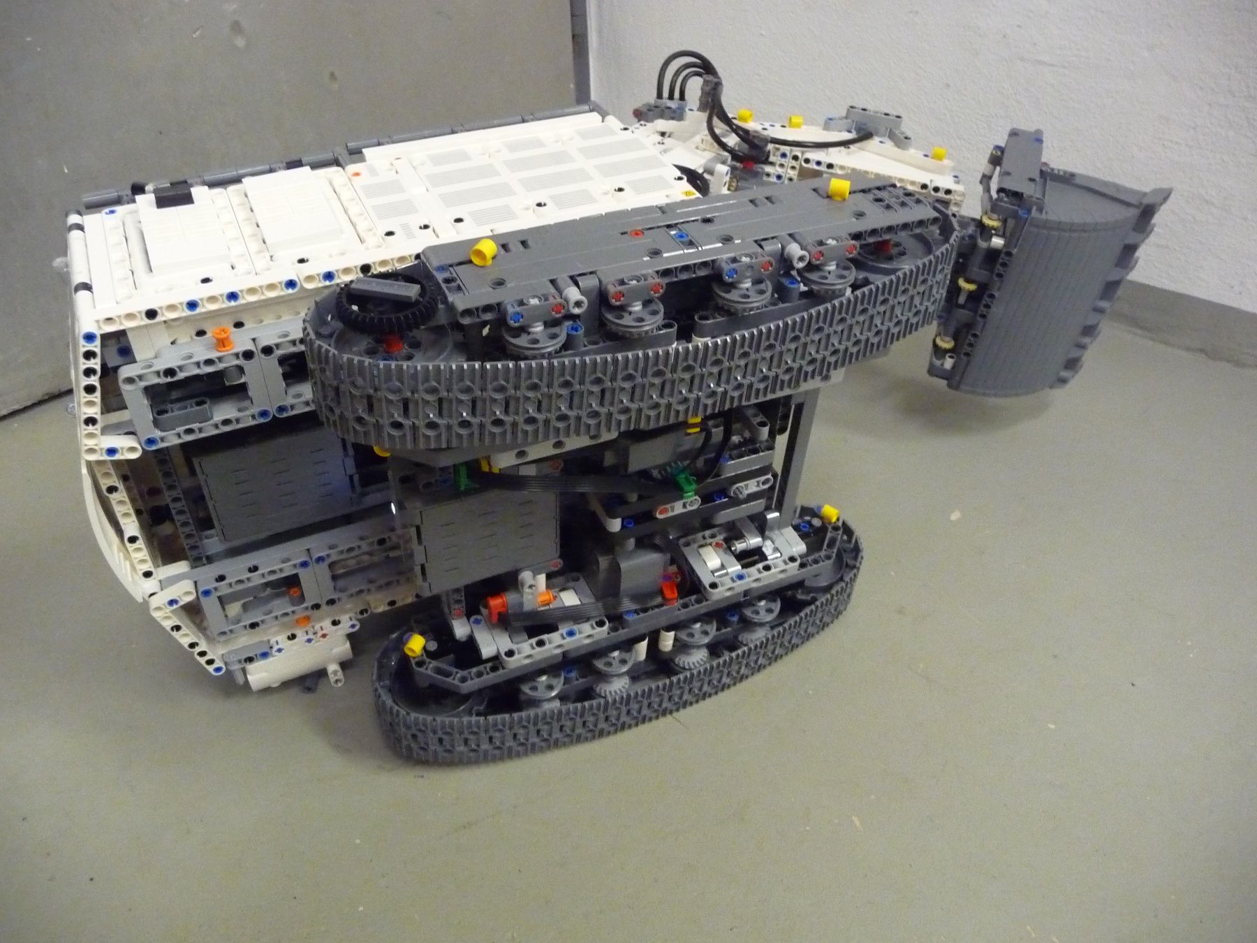 Lego Kit di costruzioni: Lego Technic Liebherr Bagger 9800 – Usato da Rafz venduto da Powacaddy 4