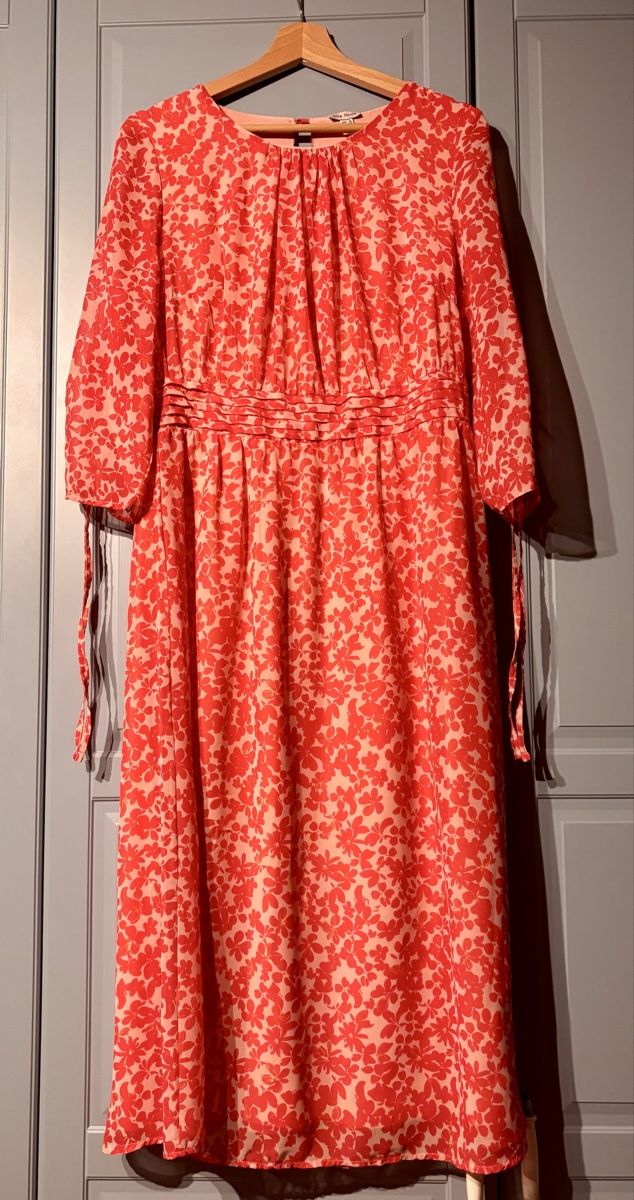 Alba Moda Kleider: Kleid Alba Moda Gr. 38 – Gebraucht aus Glarus von NaSaGaTh