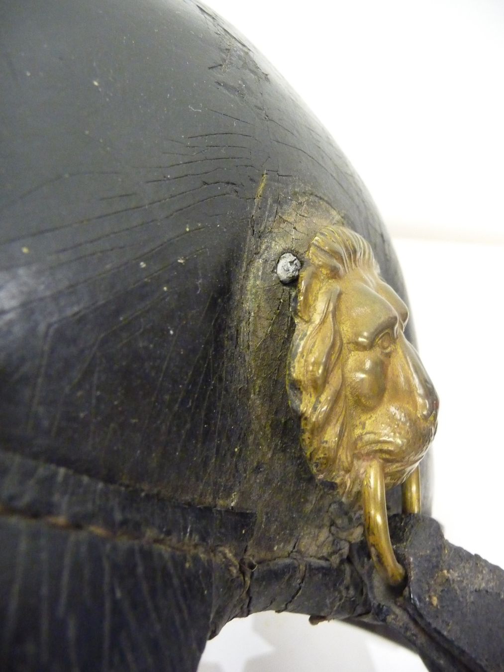 Abiti antichi: antiker alter Helm evtl. Feuerwehrhelm? – Usato da Rafz venduto da Powacaddy 5