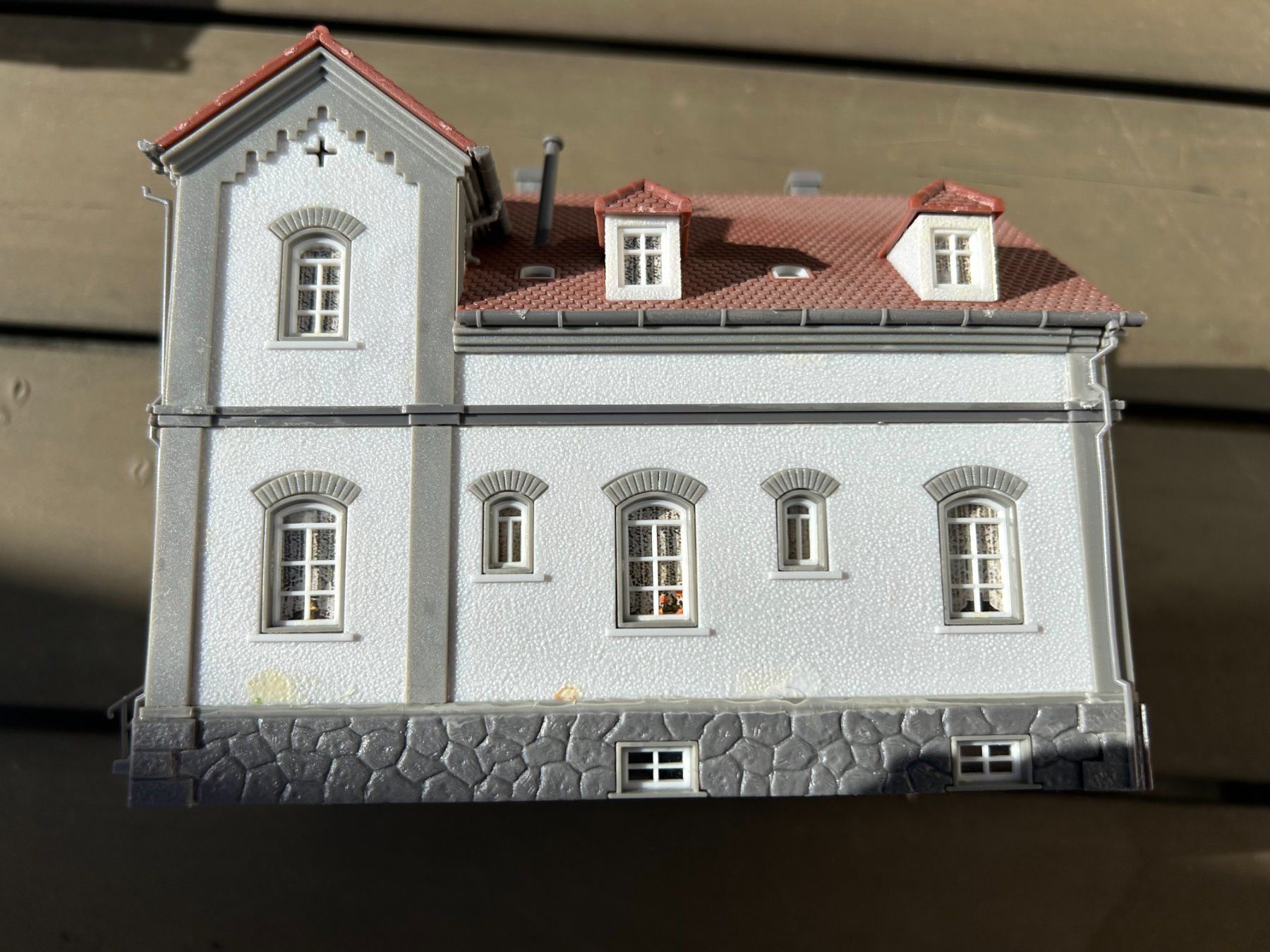 Vollmer Modellini di ferrovie: Vollmer Maison de maître H0 – Usato da Villeret venduto da Sonicjojo 1