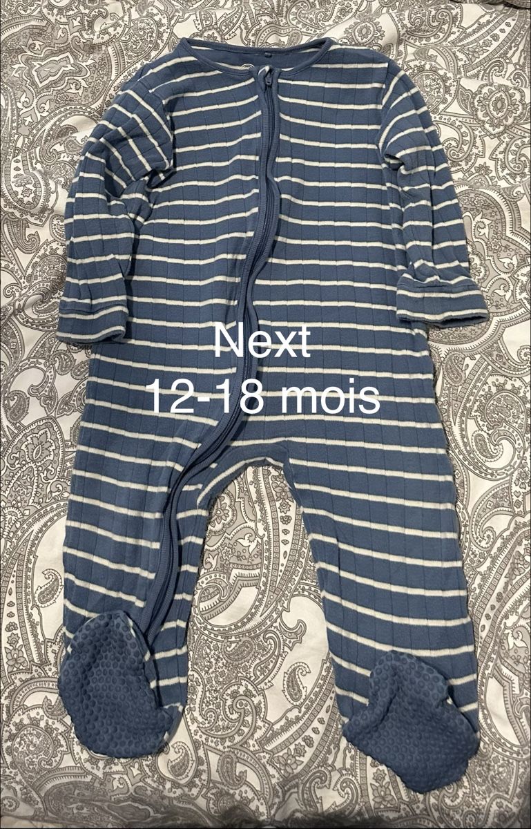 Lotti & Set di vestiti: Baby Clothes Bundle – Usato da Nyon venduto da jen_7dfc 4