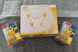 Pokémon 30th Celebration ETB EN + 2 Booster Bundles DE