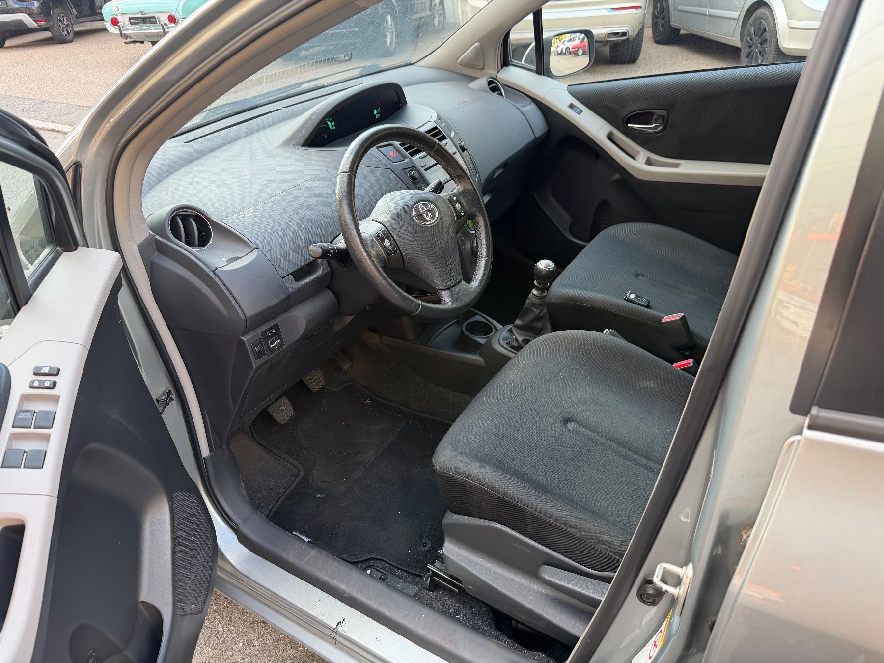 Toyota Automobili: Toyota Yaris 1.3 Benzin  Getriebe Problem – Difettoso da Kerns venduto da habri01 6