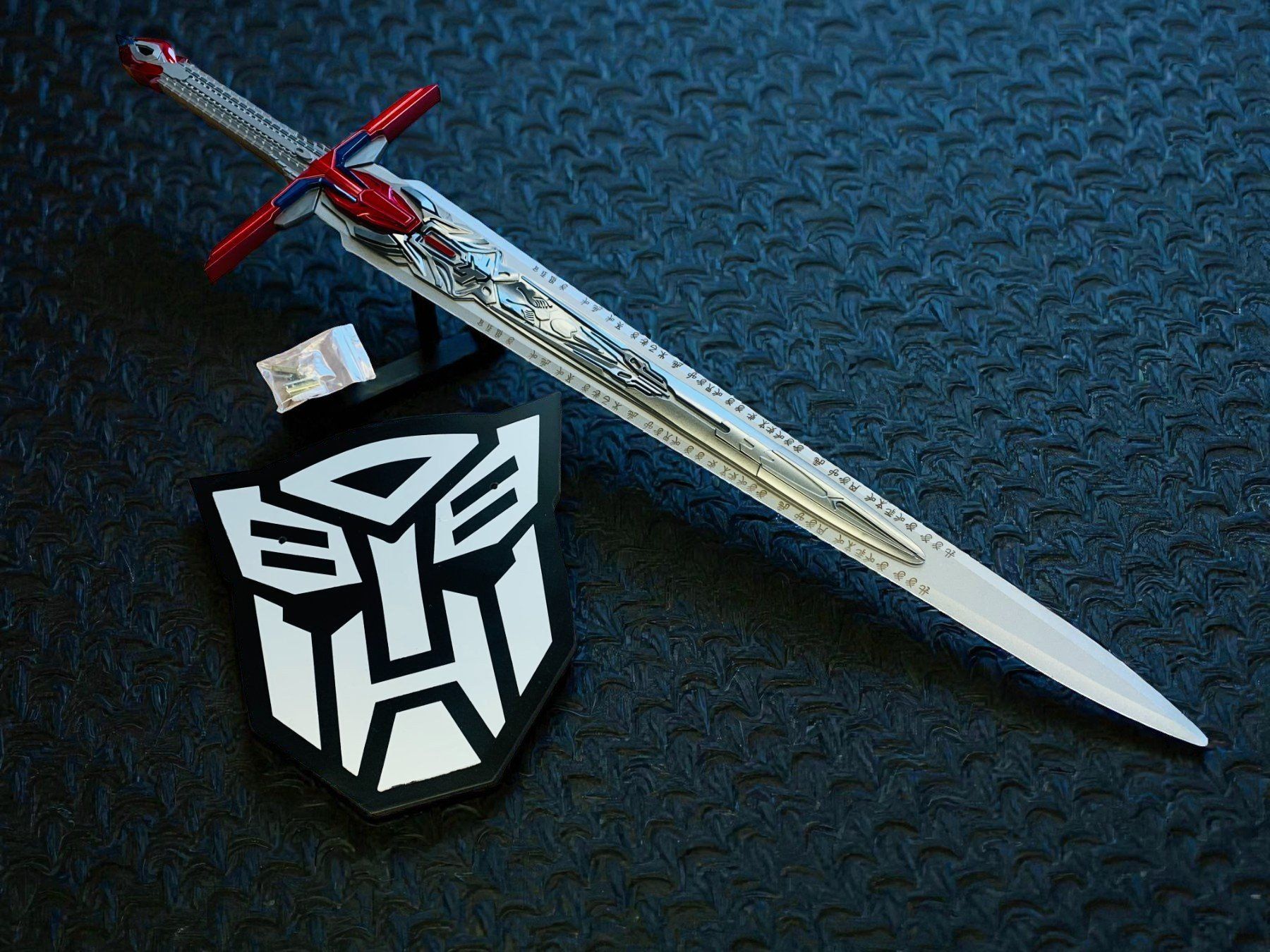 Altre raccolte & rarità: TRANSFORMERS Schwert aus Stahl 126cm NEU – Nuovo e nell'imballaggio originale da Bergdietikon venduto da shopAgent