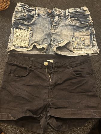 Lot de 2 shorts en jeans / taille 158