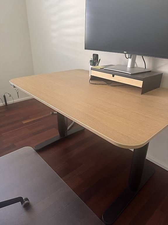 Schreibtische: Electrical ikea desk bekant – Gebraucht aus Meilen von con_cla