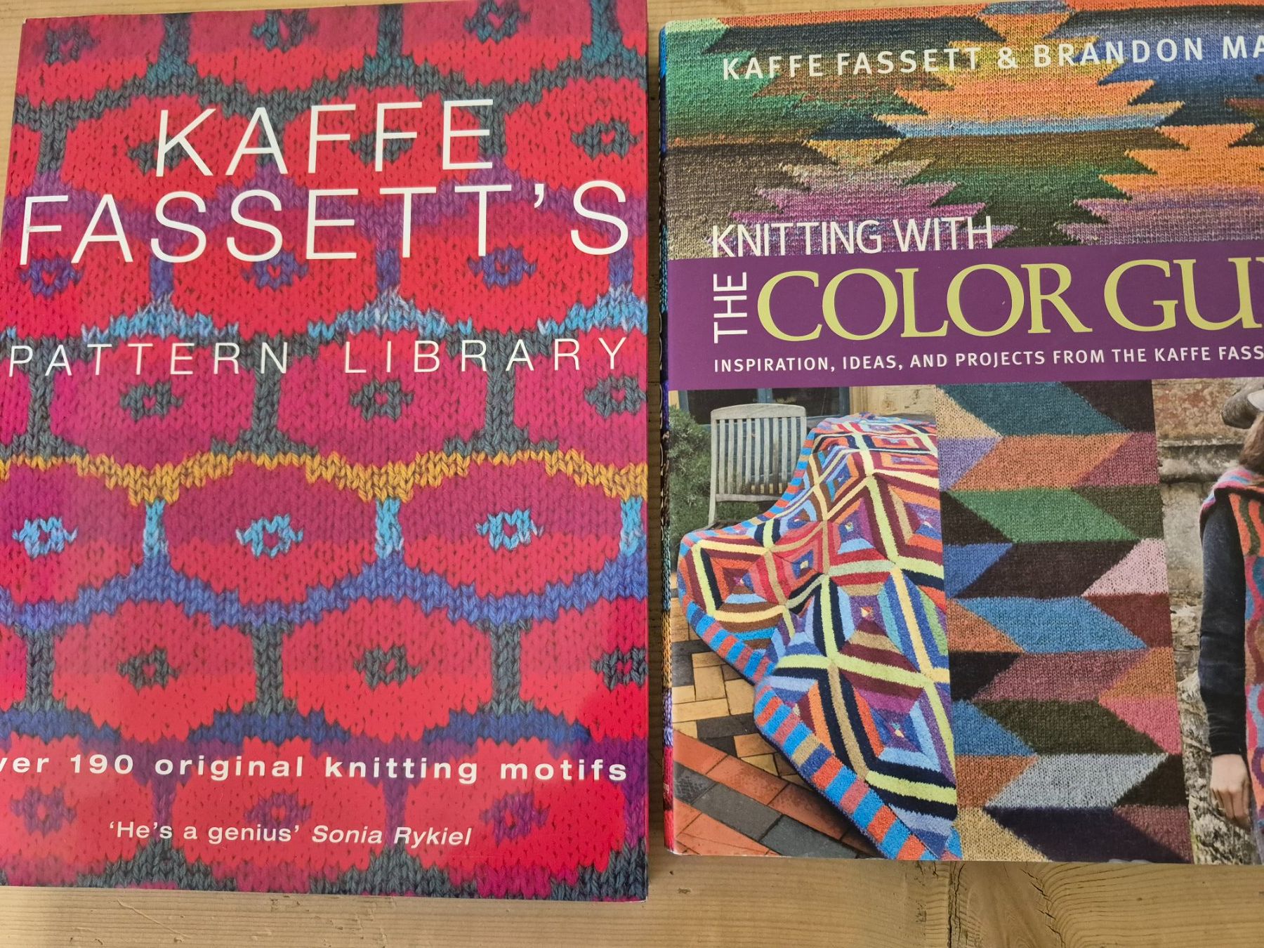 Libri: Kaffe Fassett Strickbücher – Usato da Sta. Maria V. M. venduto da han_fz8r