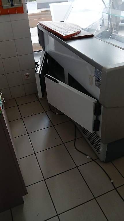 Frigoriferi: Tecnodom Kühlvitrine 220-240V – Usato da Schwanden im Emmental venduto da reskuehni 1