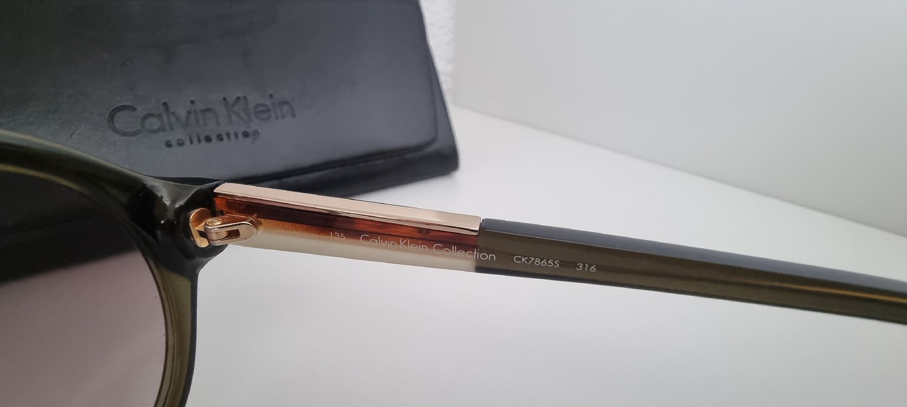 Calvin Klein Occhiali & Lenti: %%%Calvin Klein Damen Sonnenbrille%%% – Usato da Ballwil venduto da Veyron94 1