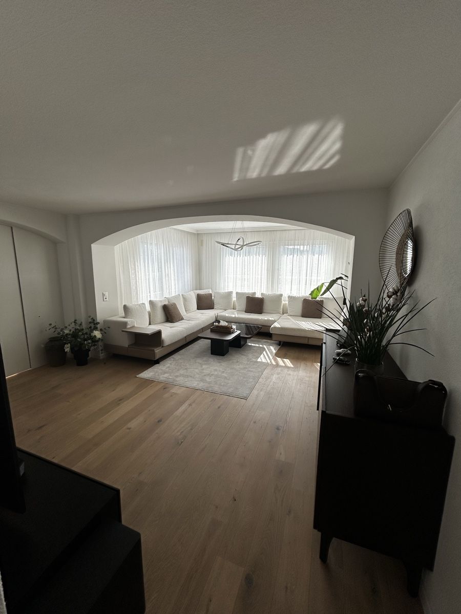 Sofas: Ecksofa weiss mit Leder-Elementen gebrauchter Zustand – Gebraucht aus St. Margrethen SG von kes_z59l 1