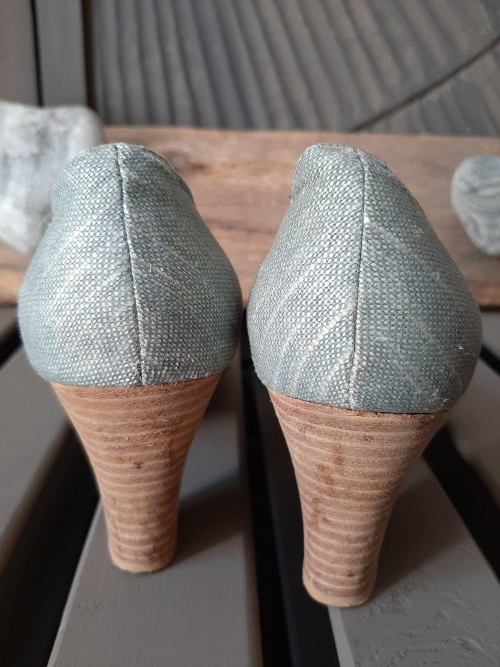 Scarpe da donna: Think! Schuhe 39 Pumps mit Schimmer Stoff – Usato da Bern venduto da Preloved.Nile.4.Sale 2