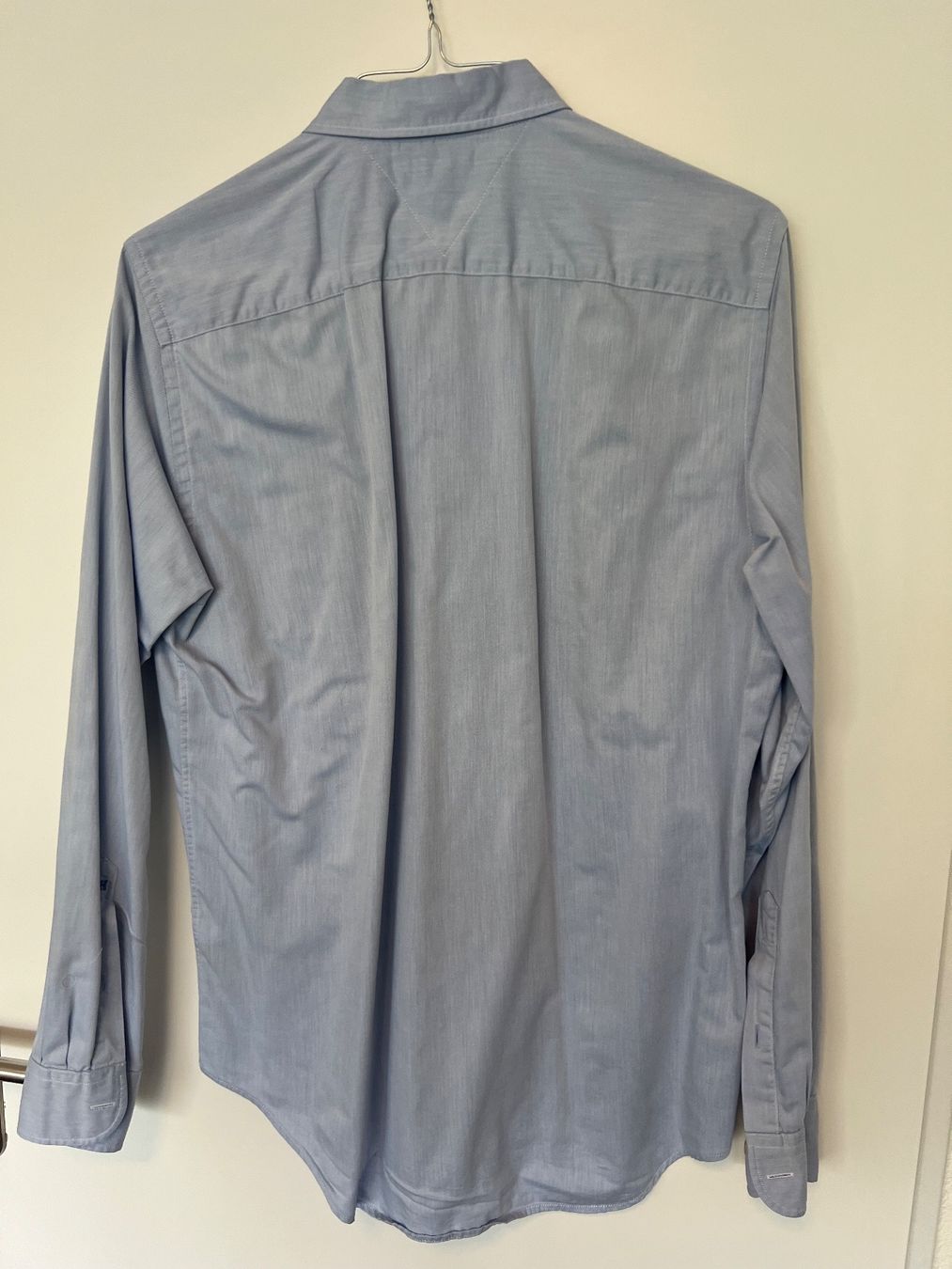 Tommy Hilfiger Hemden: Tommy Hilfiger Hemd – Gebraucht aus Zürich von Linde1039 1