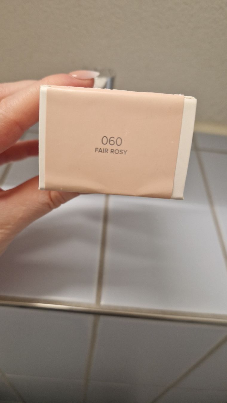 Haus Labs Make-up: Haus Labs - Triclone Skin Tech Foundation – Neu und originalverpackt aus Dietikon von amelie_zh 2