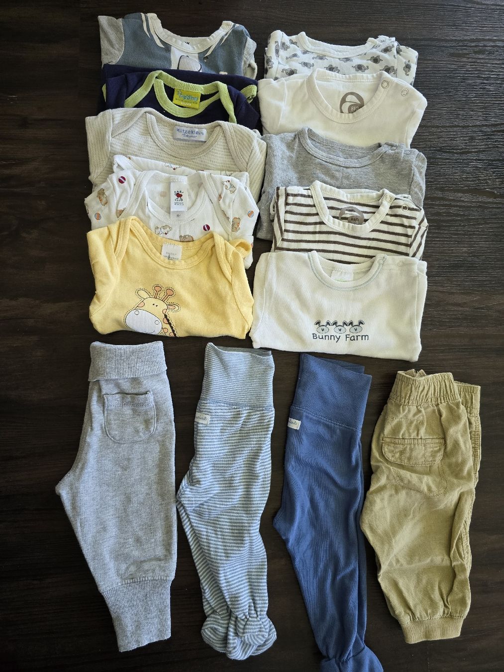 Lotti & Set di vestiti: Kleiderpaket Gr.62/68 – Usato da Seedorf UR venduto da Kali_fornia 1