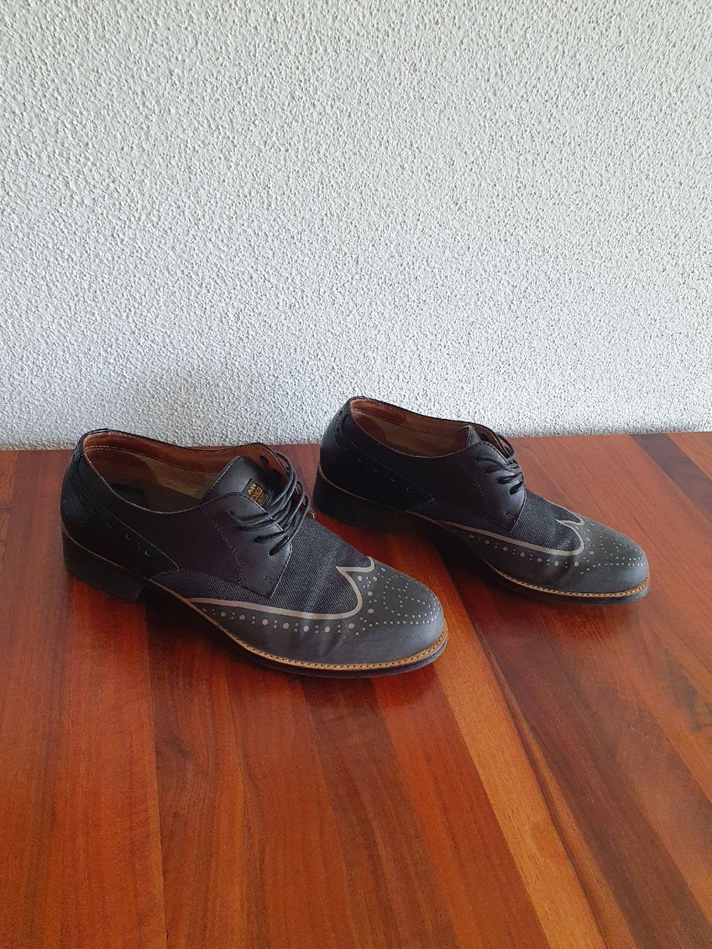 G-Star Scarpe da uomo: G-STAR RAW FOOTWEAR – Usato da Hochdorf venduto da my.schaer