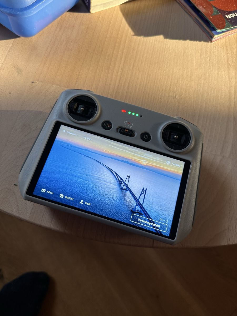 DJI Telecomandi: Dji RC Fernbedienung  – Usato da Dürnten venduto da Teak