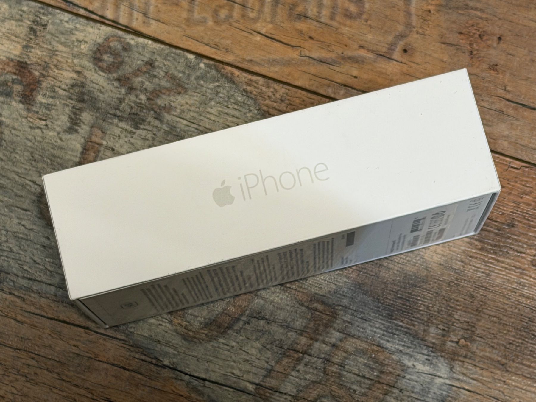 Apple Telefoni cellulari / Smartphones: iPhone 6 silver 64GB Leerverpackung – Usato da Lyssach venduto da 991.1