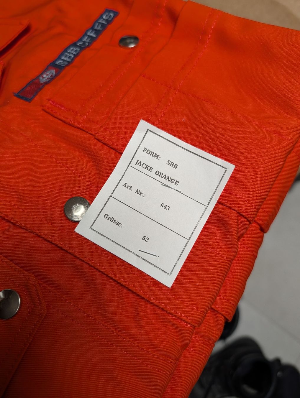 SBB/CFF/FFS Uniformen: SBB CFF Lot de 3 haut de travail – Neu (gemäss Beschreibung) aus La Place (Ayent) von s4c4 3