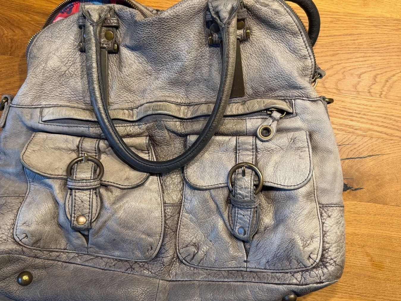 Liebeskind Borse da donna: Berlin Bag 3d von Liebeskind – Usato da Schaffhausen venduto da Bootes